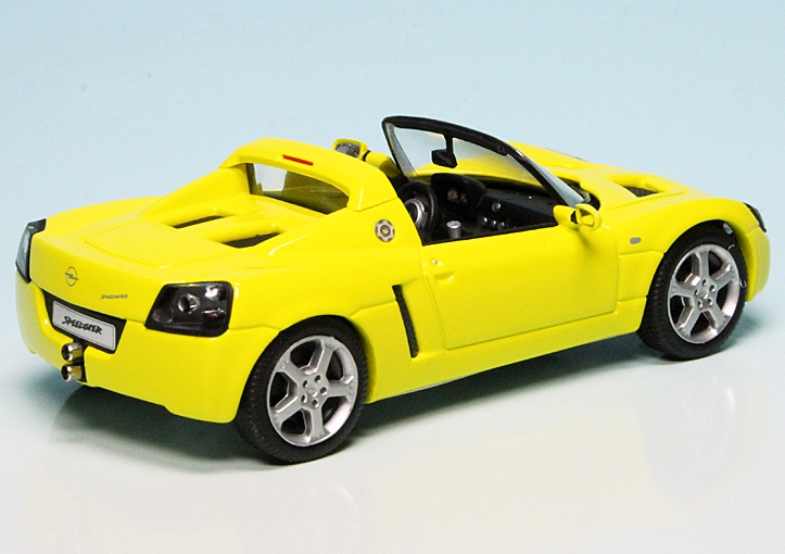 model Opel Speedster 2001 1:18 Welly ZABAWKOWNIA