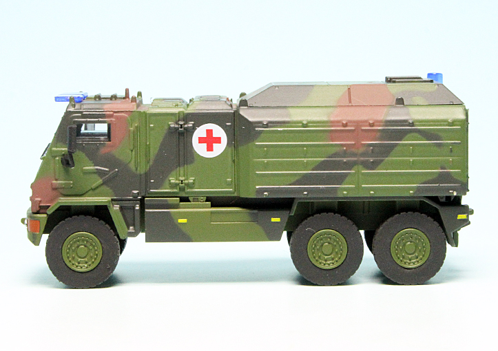 1:87 SCHUCO Truck Yak Wheeled Vehicle Sanka 3-Assi Military Camouflage 452658400 