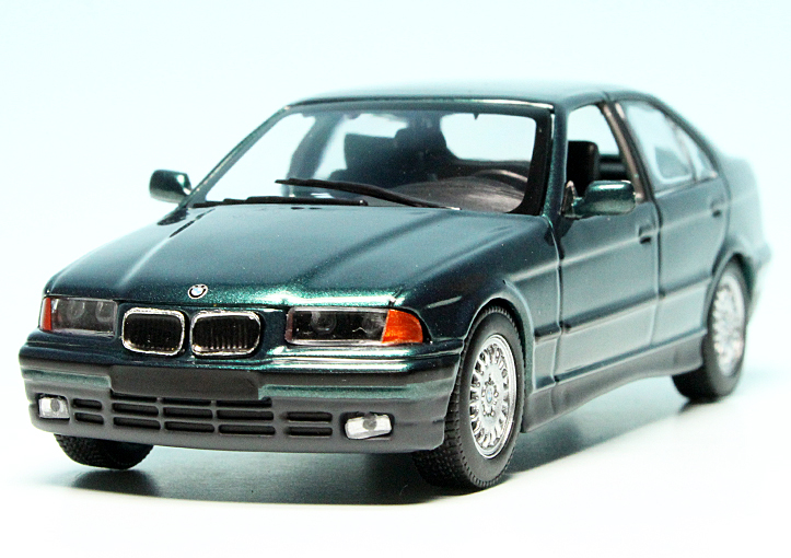 1:43 Minichamps BMW 3er E36 Coupe 1991 silver