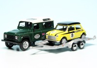 Land Rover Defender (2015) mit PKW-Anhänger und Mini Cooper (1999) "Mini Maniac - Britax Cooper"